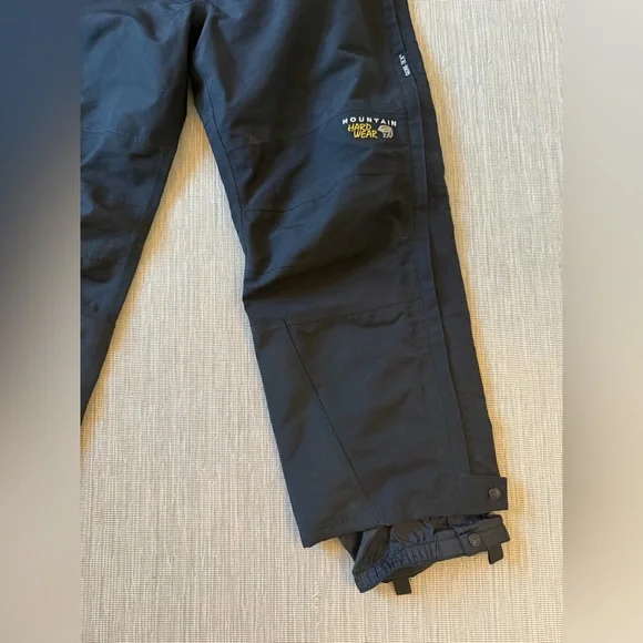Mountain Hardwear Black Gore-Tex Snow/Ski Pants - Picture 5 of 10